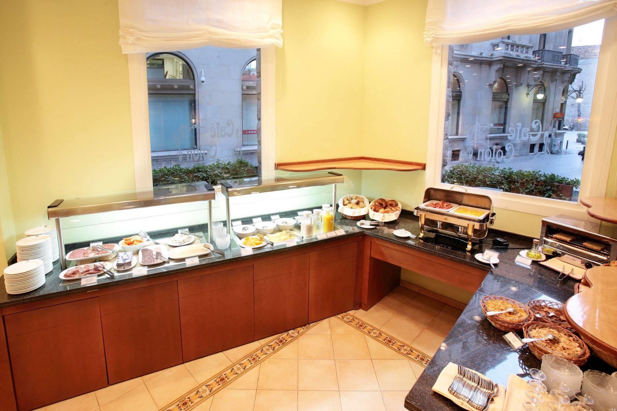 Regencia Colon Hotel Barcelona Exterior photo